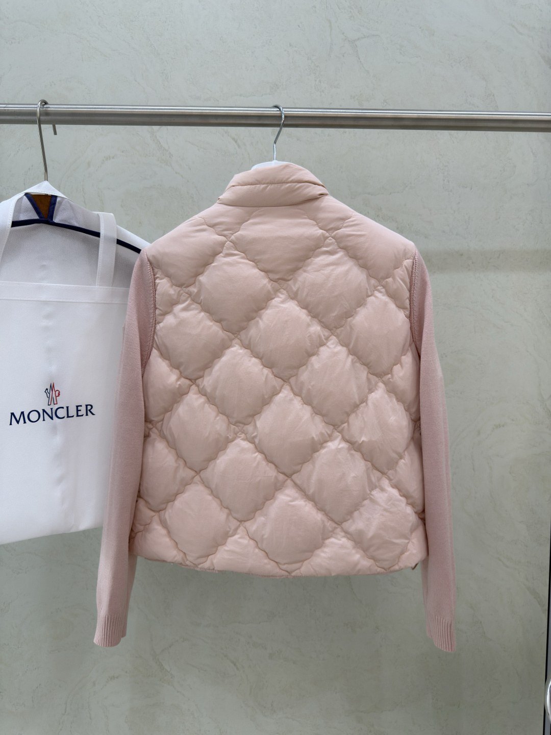 Moncler Square-Quilted Padded Wool Zip-Up Cardigan – Veste matelassée