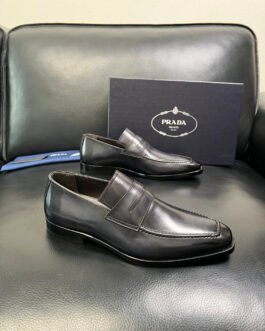 Prada Mocassins classiques noir