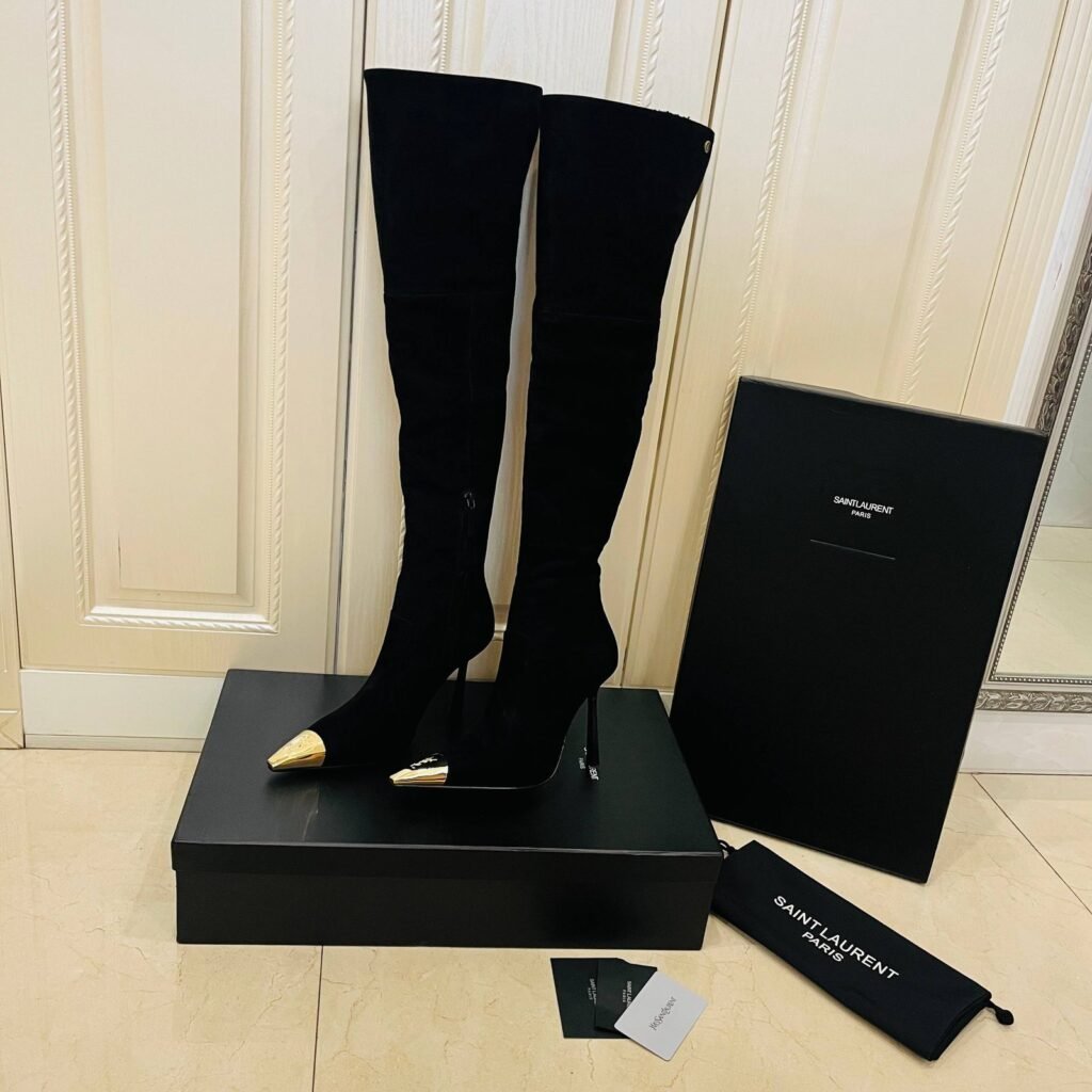 Saint Laurent Bottes hautes à bout métal doré noir