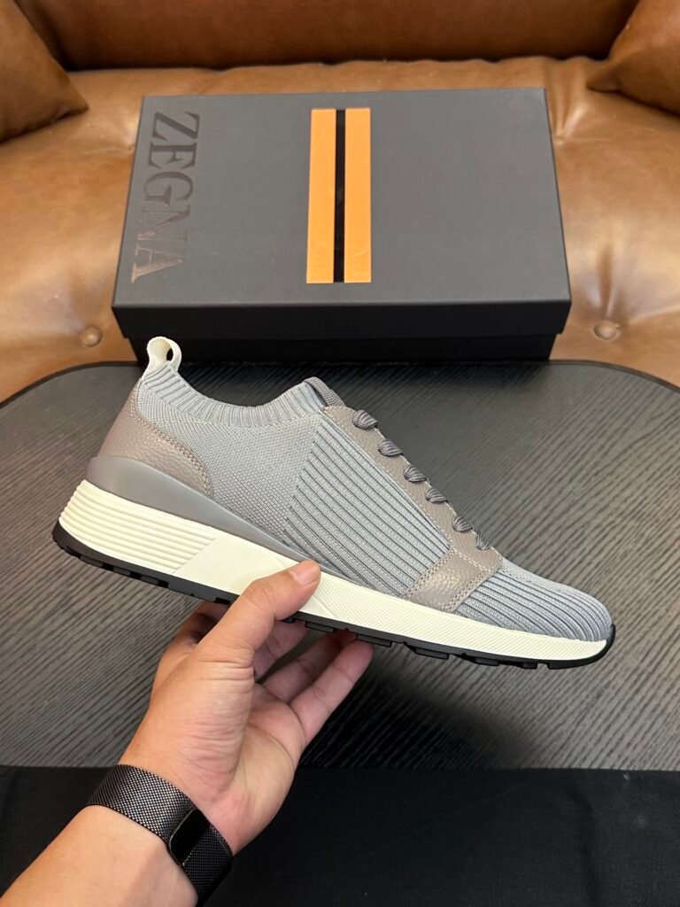Zegna Triple Stitch gris clair