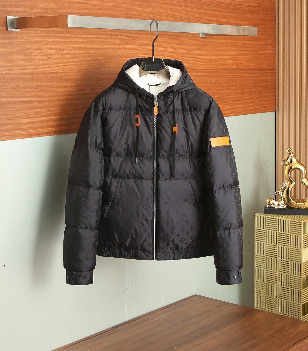 Louis Vuitton Doudoune Monogram à Capuche