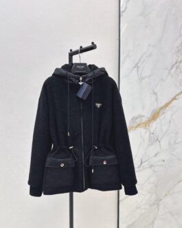 Prada Veste à Capuche Bouclée Noire