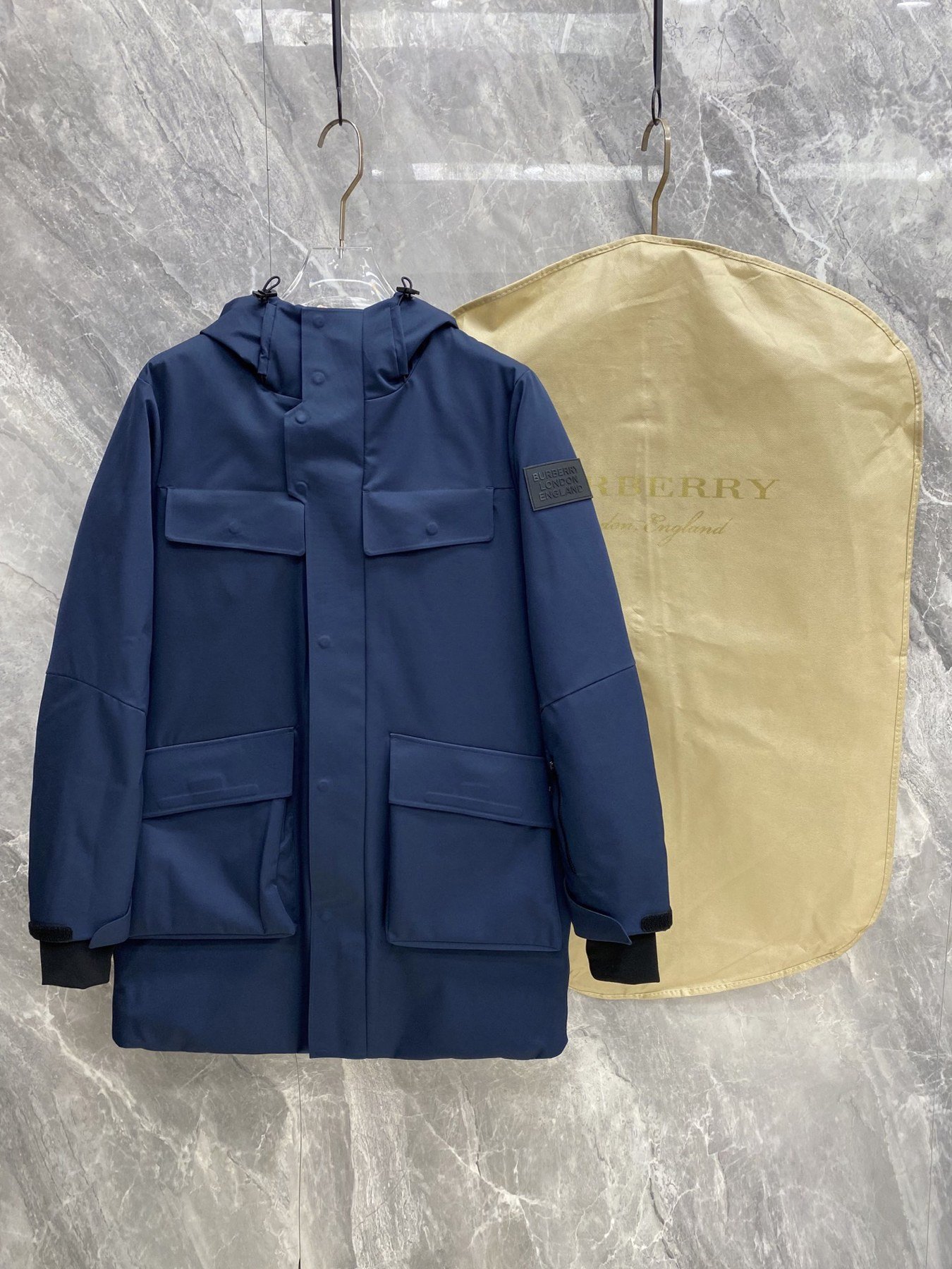 Burberry Parka Longue à Capuche Check Bleu Marine