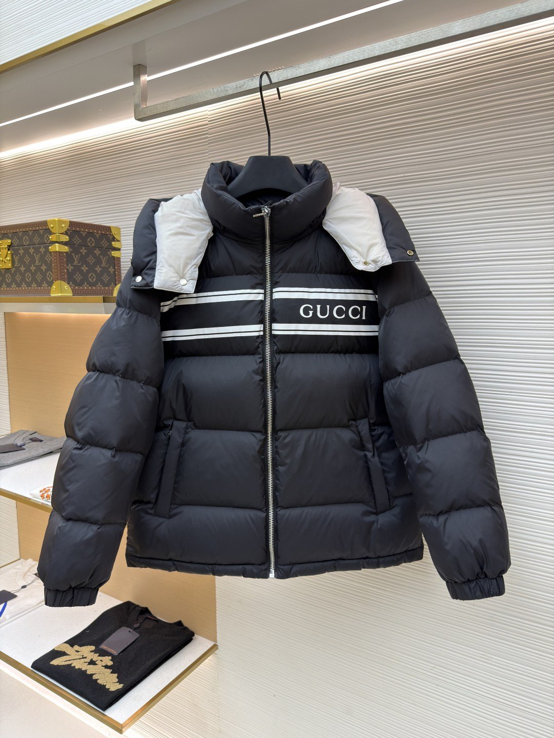 Gucci Doudoune Bande Logo Contrastée Noir / Blanc