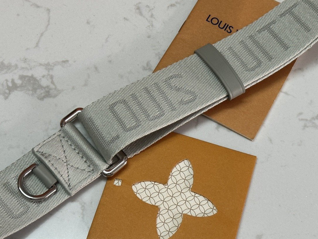 Louis Vuitton Keepall Bandoulière 25 Gris Perle Monogram Embossé – Image 7