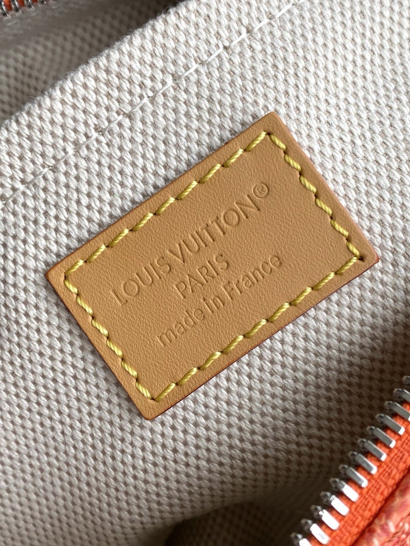Louis Vuitton Keepall Bandoulière 25 Monogram Corail – Image 8