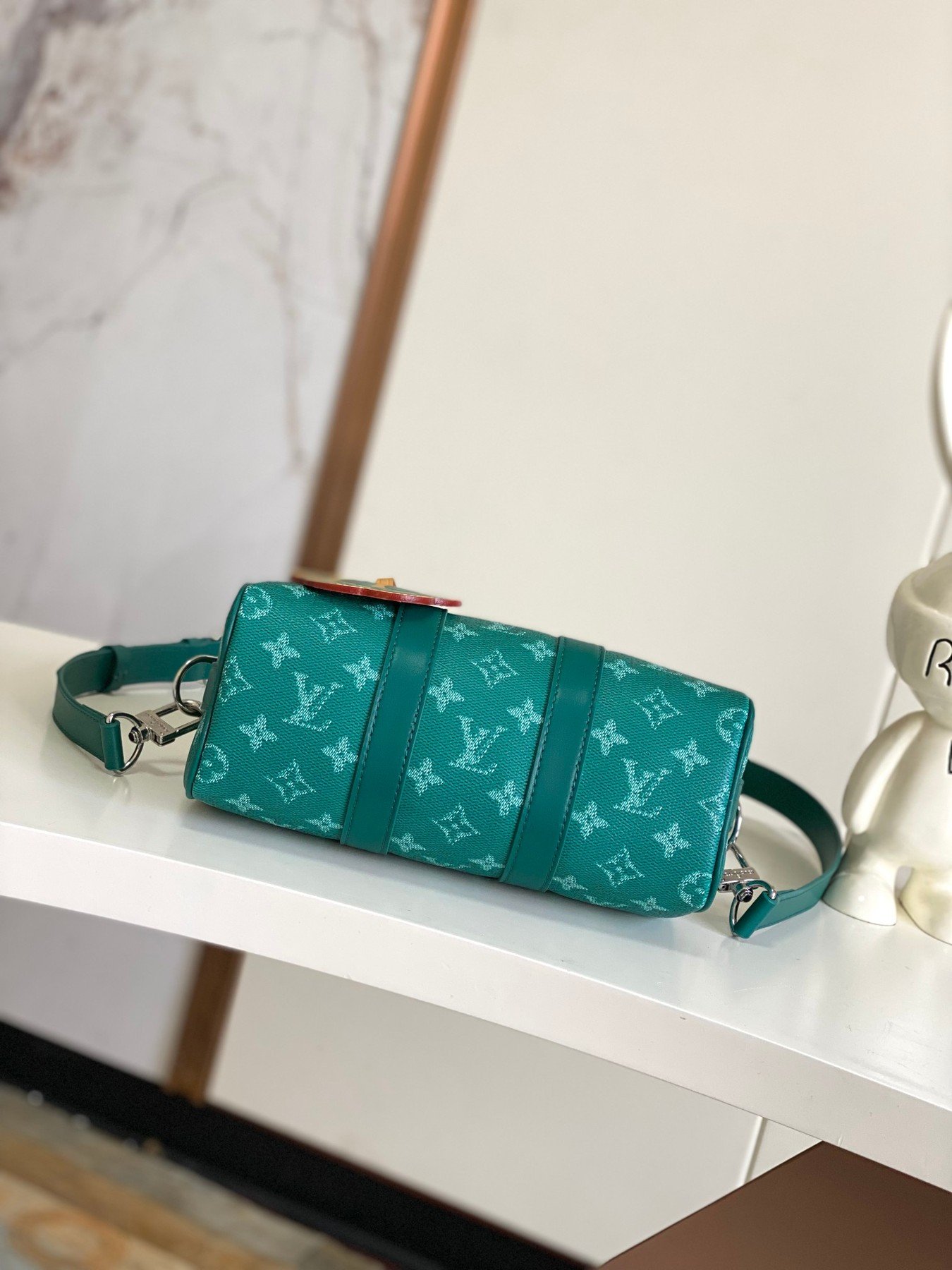 Louis Vuitton Keepall Bandoulière 25 Monogram Vert Turquoise – Image 4