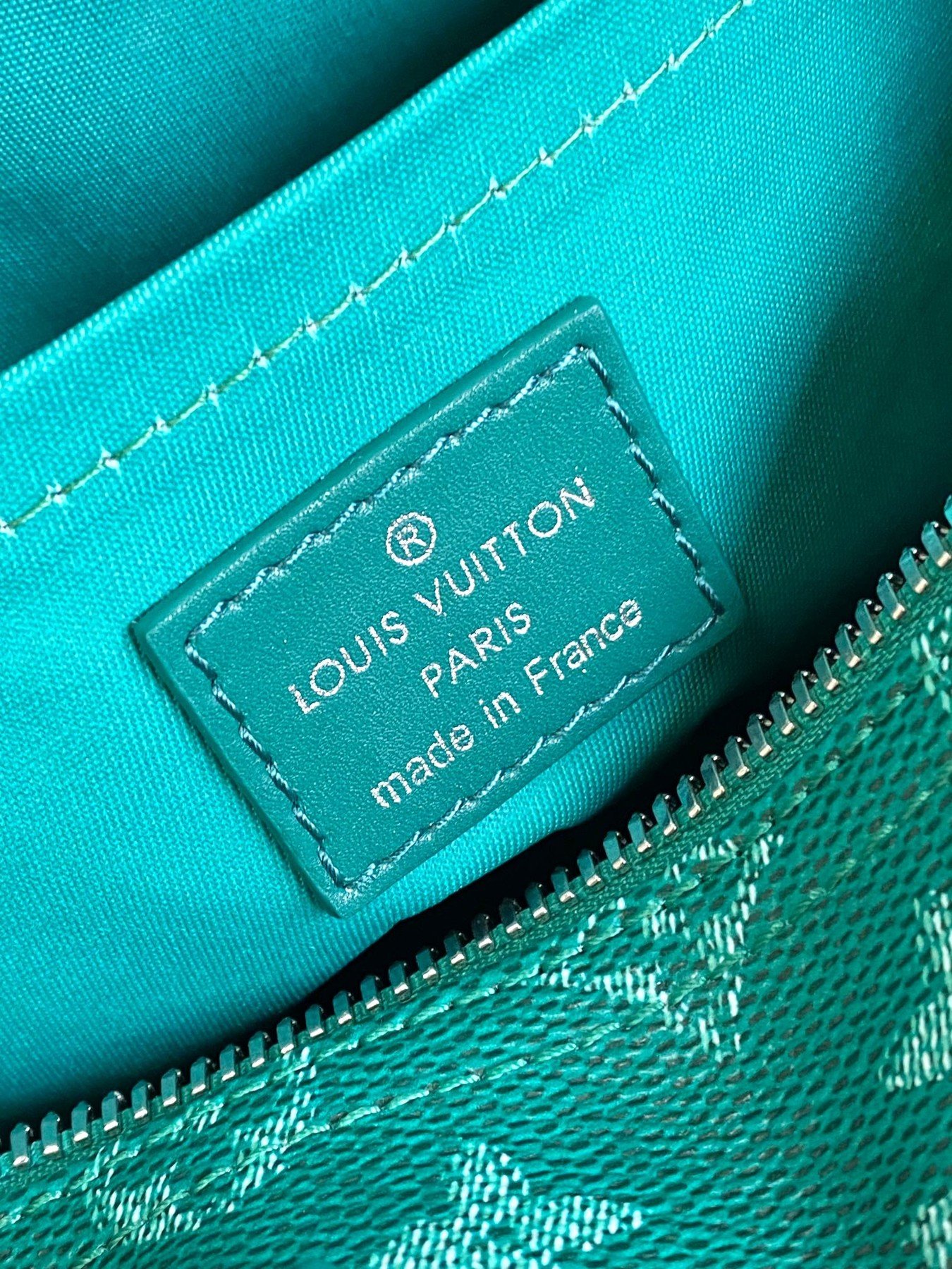 Louis Vuitton Keepall Bandoulière 25 Monogram Vert Turquoise – Image 9