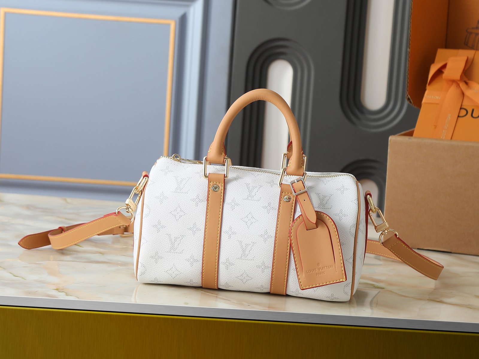 Louis Vuitton Keepall Bandoulière 35 Monogram Blanc Beige