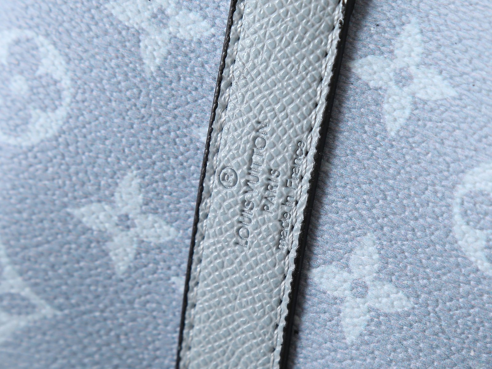 Louis Vuitton Keepall Bandoulière 35 Monogram Bleu Ciel – Image 5