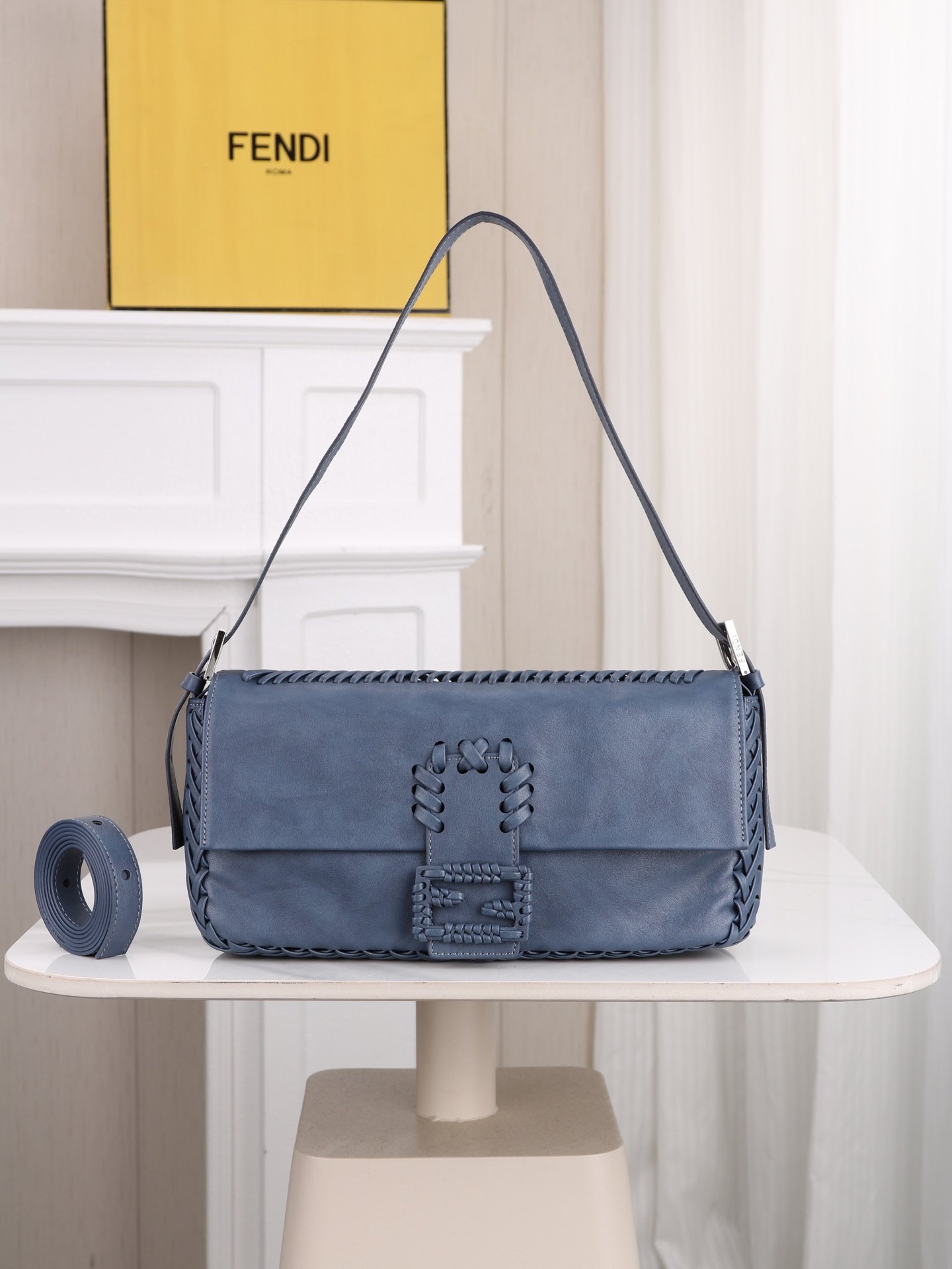 Fendi Baguette Whipstitch Bleu