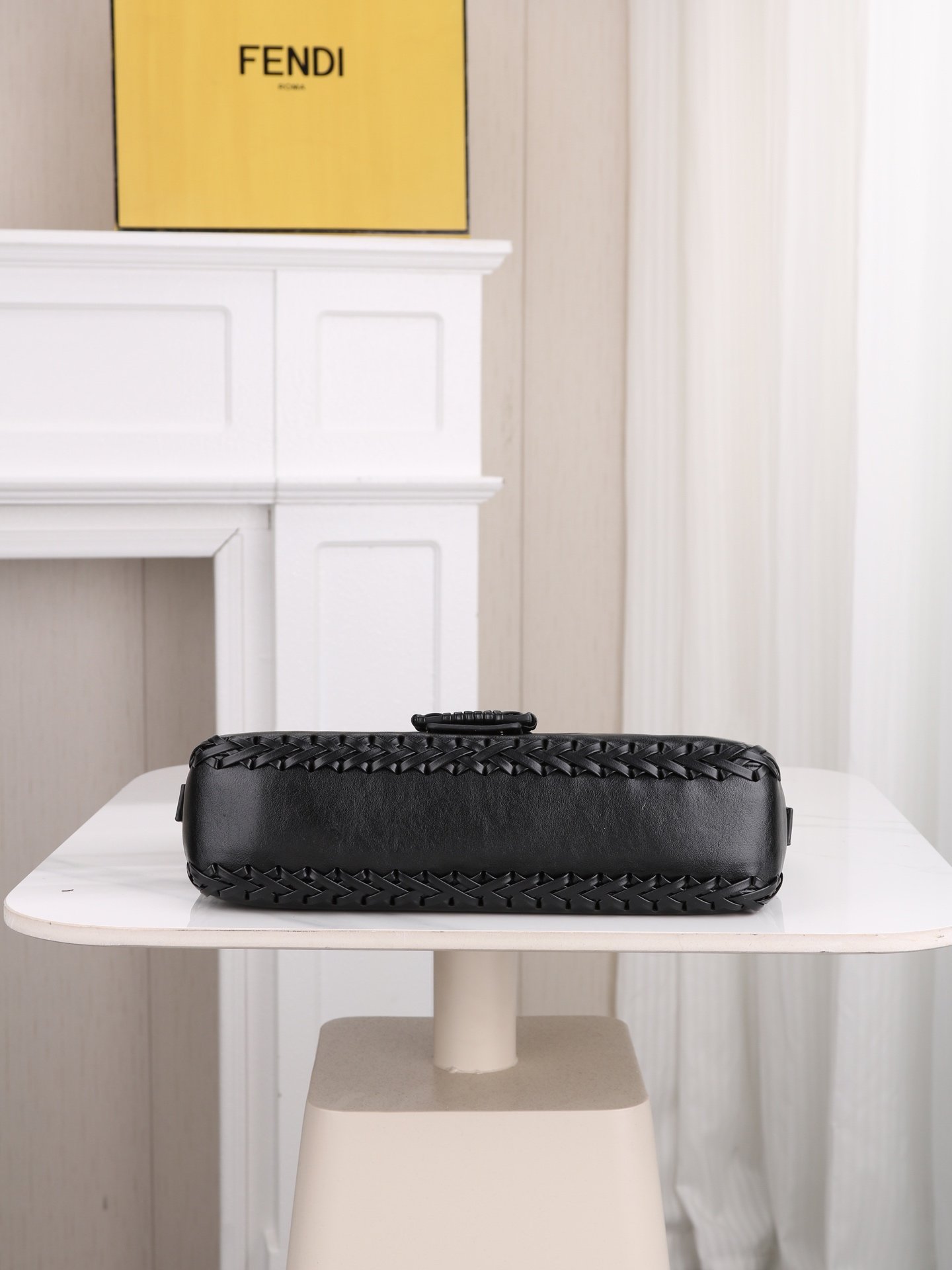 Fendi Baguette Whipstitch Noir – Image 4