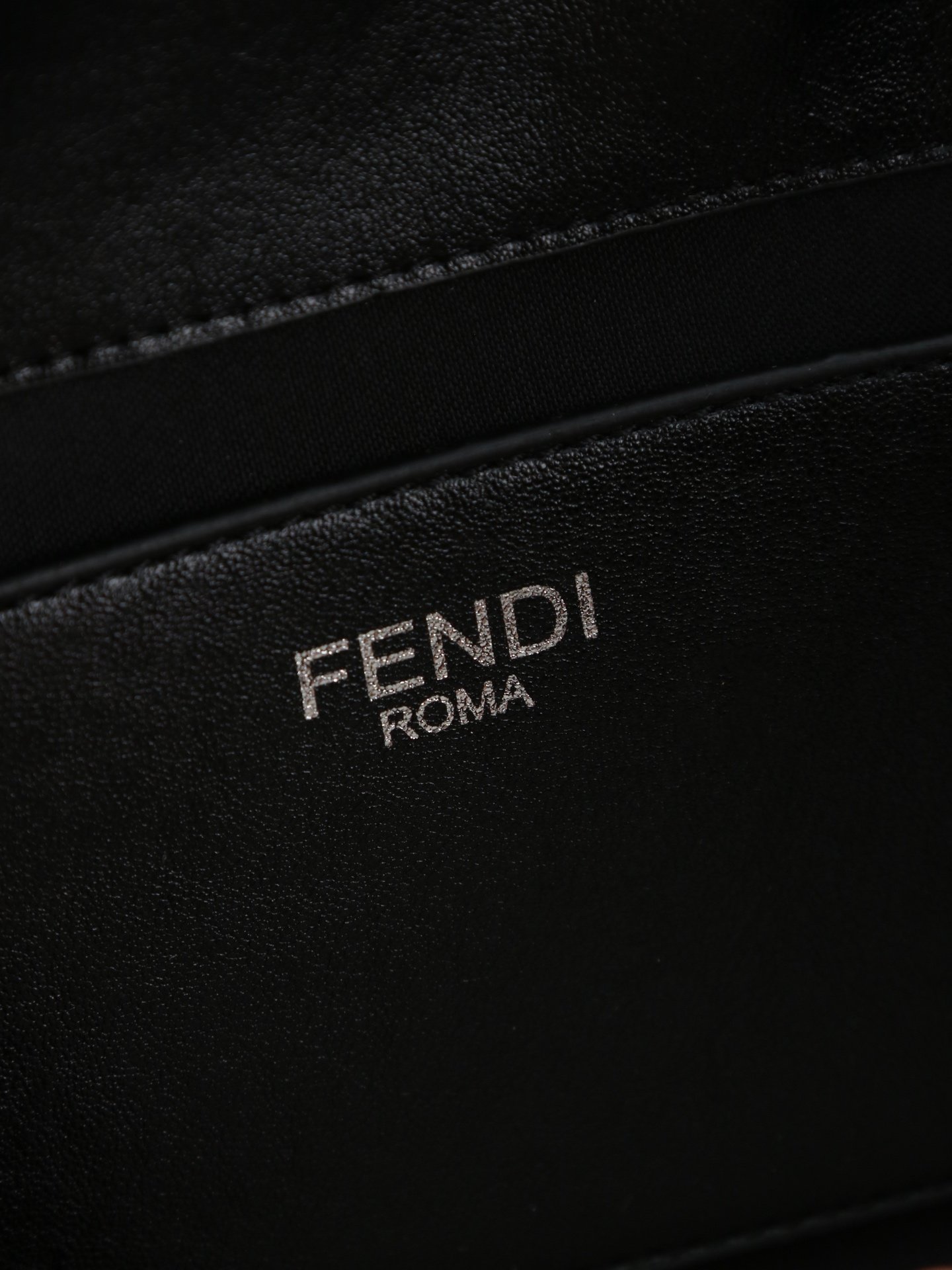 Fendi Baguette Whipstitch Noir – Image 8
