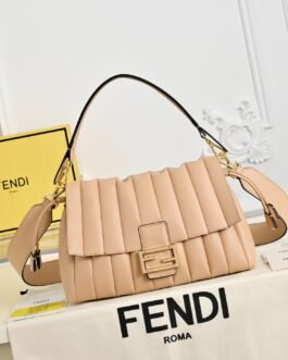 Fendi Mamma Baguette Medium Plissée Beige Rosé