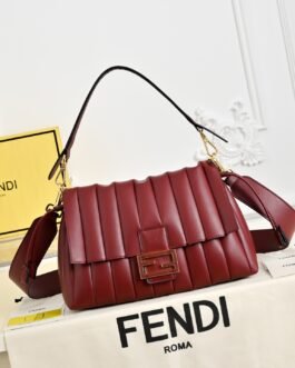 Fendi Mamma Baguette Medium Plissée Bordeaux