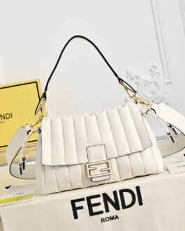 Fendi Mamma Baguette Medium Plissée Ivoire