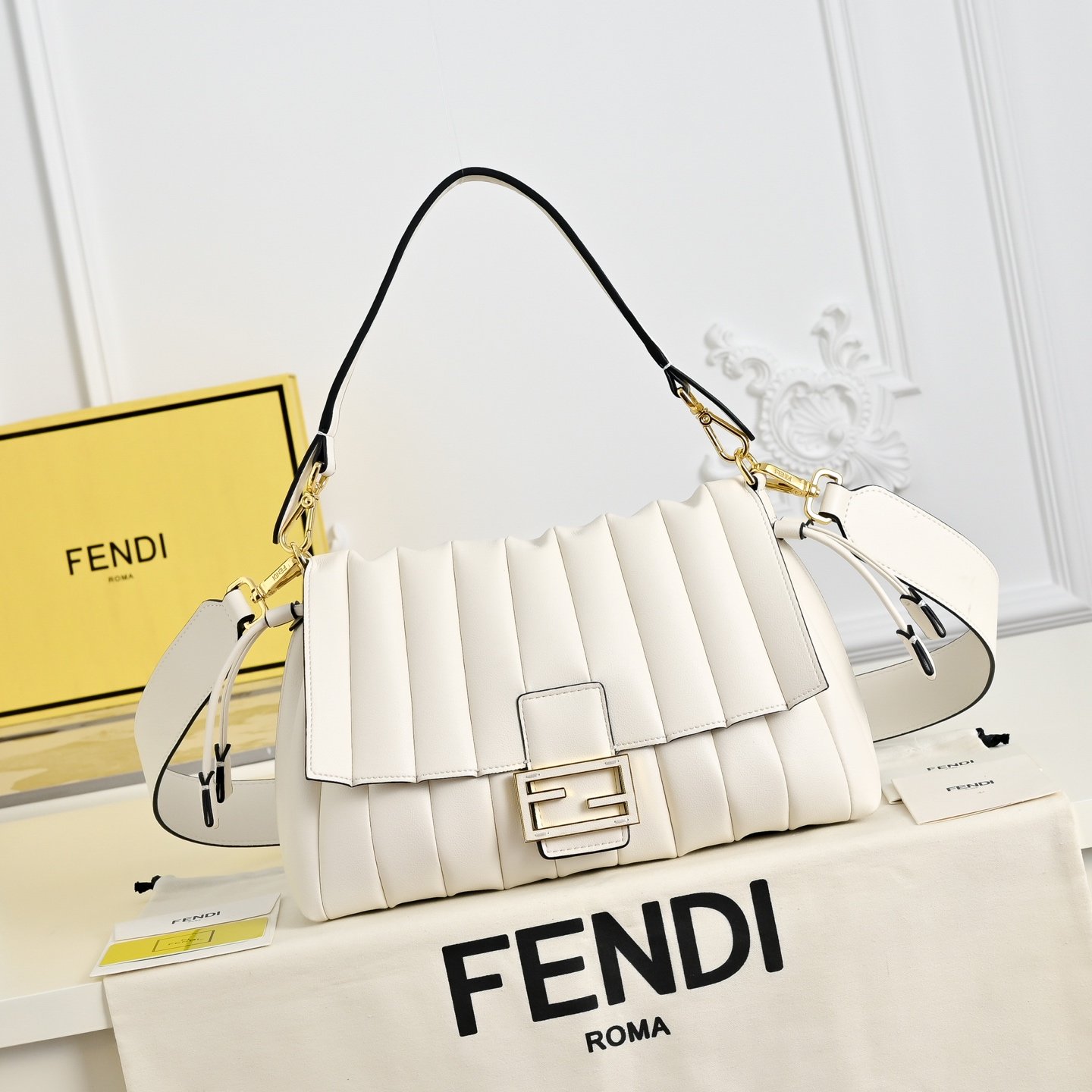 Fendi Mamma Baguette Medium Plissée Ivoire