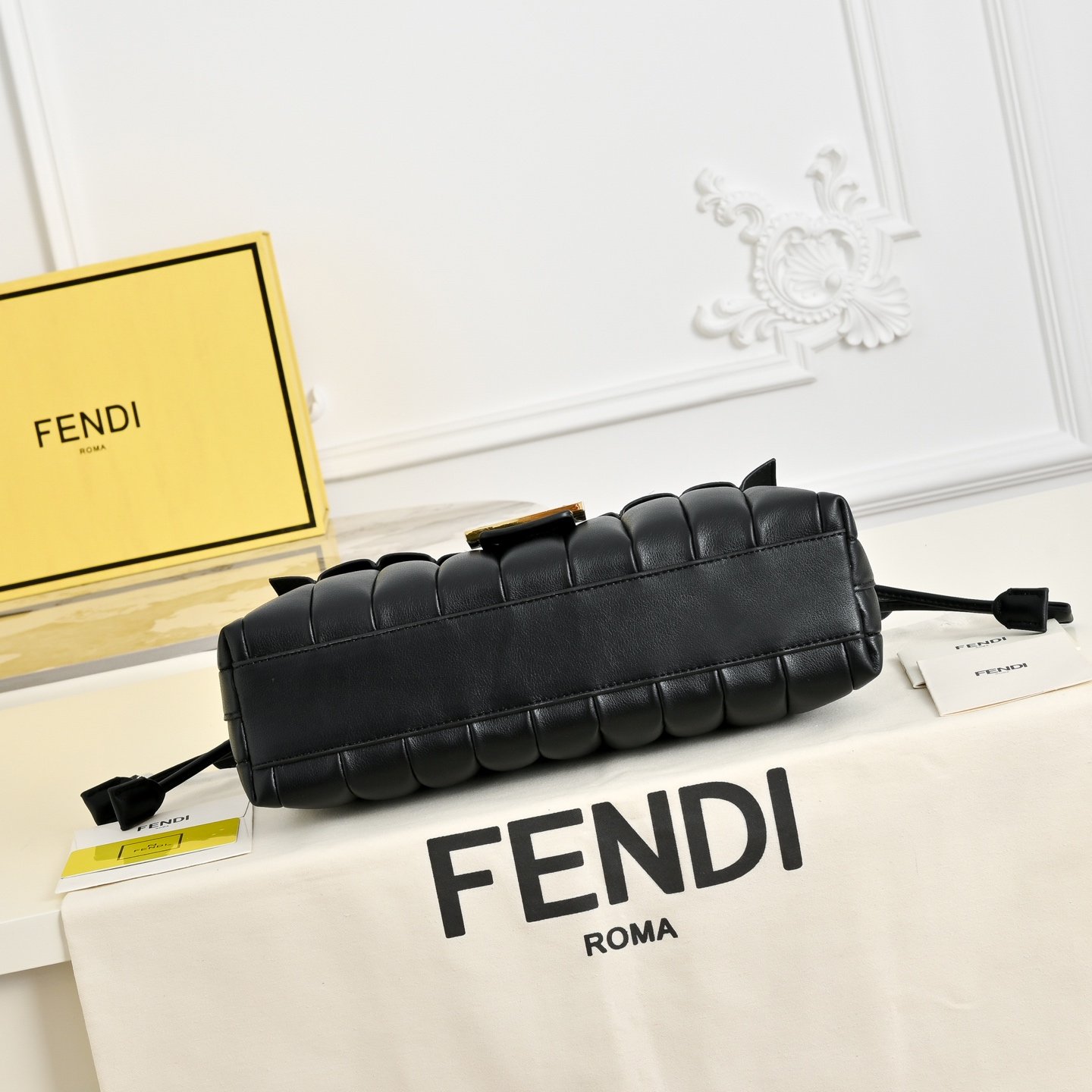 Fendi Mamma Baguette Medium Plissée Noir