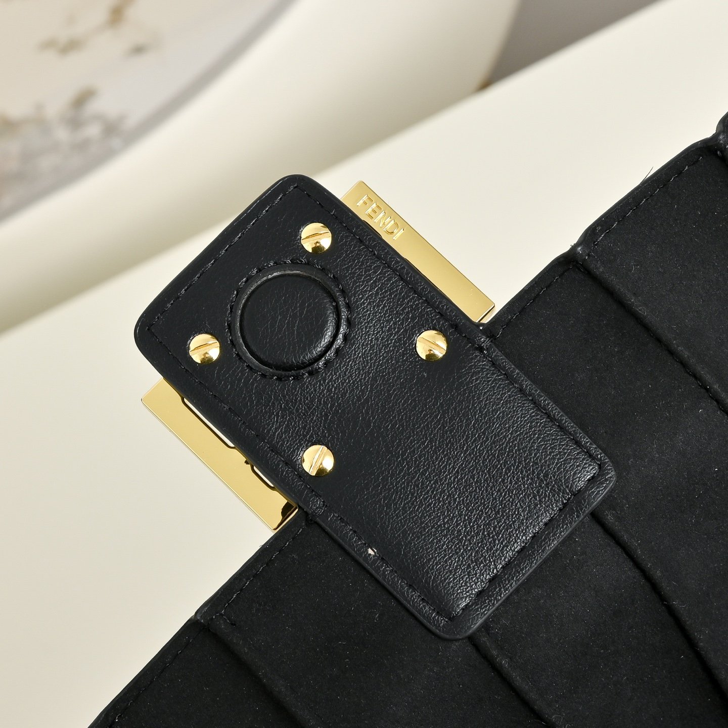 Fendi Mamma Baguette Medium Plissée Noir