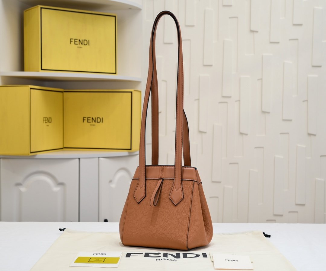 Fendi Origami Mini Camel – Image 3