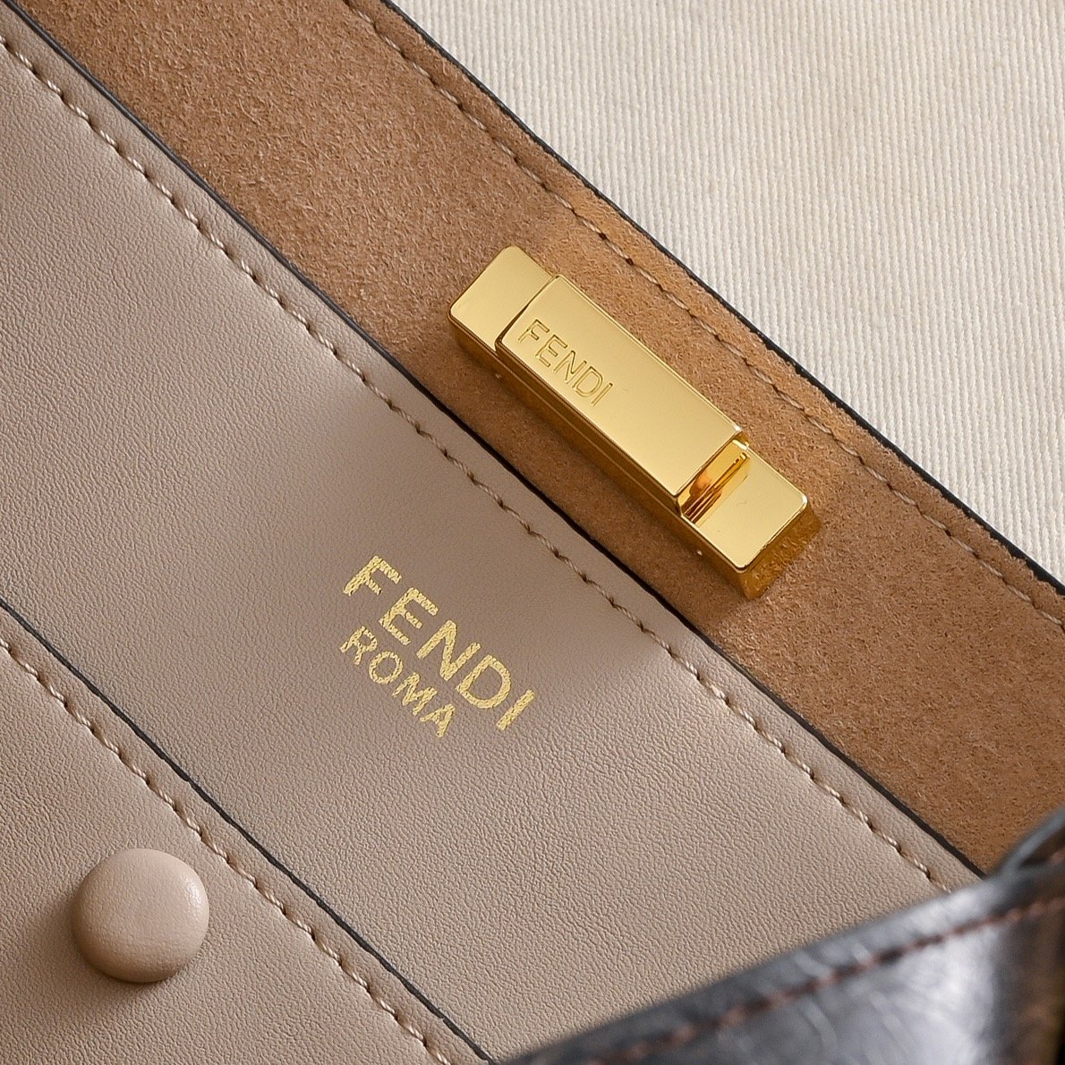 Fendi Way Medium FF Marron Foncé