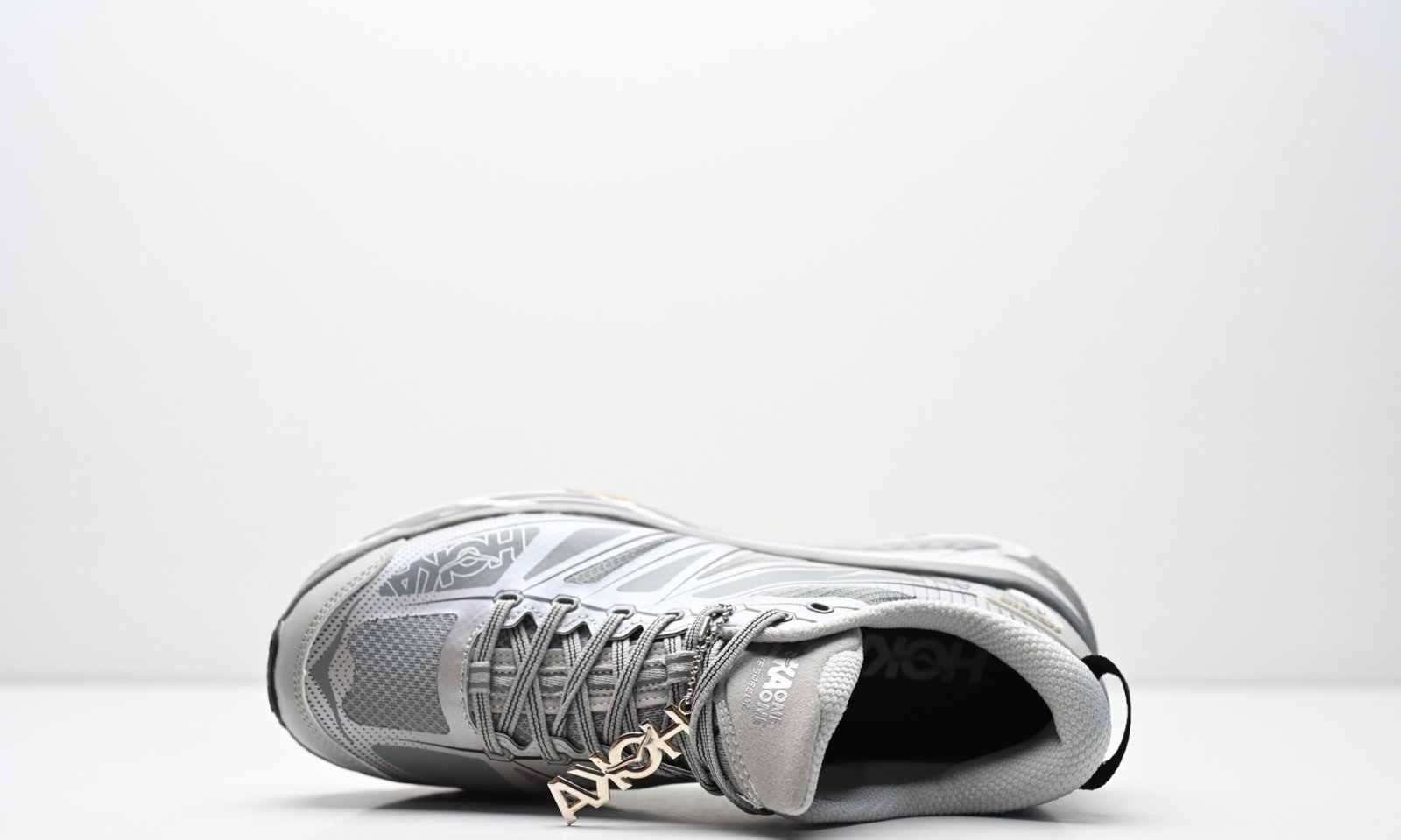 HOKA - vue 4