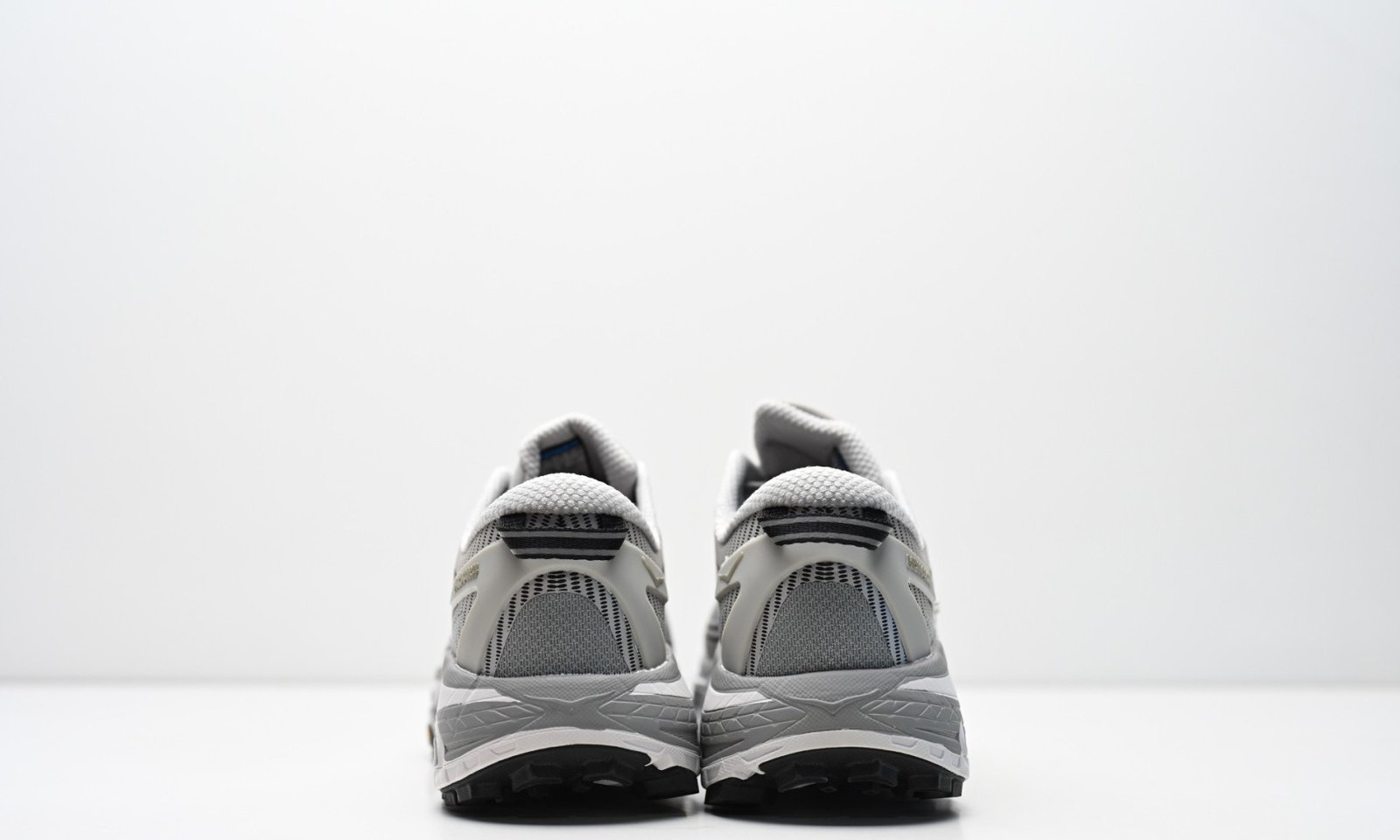 HOKA - vue 7