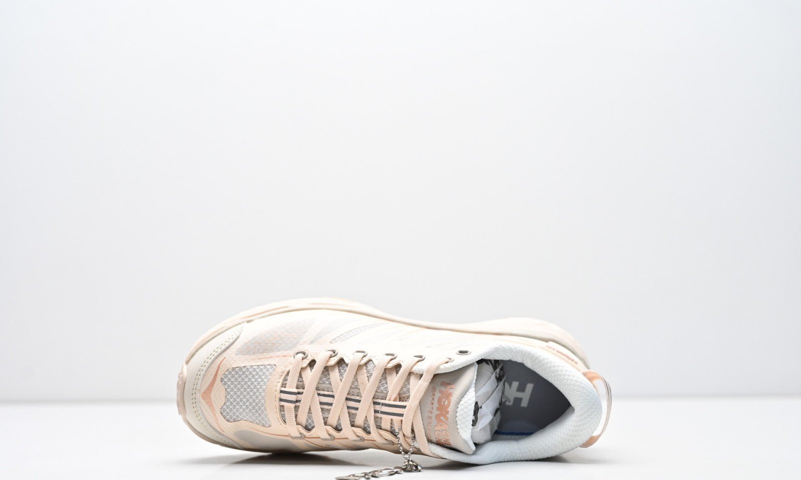 HOKA - vue 4