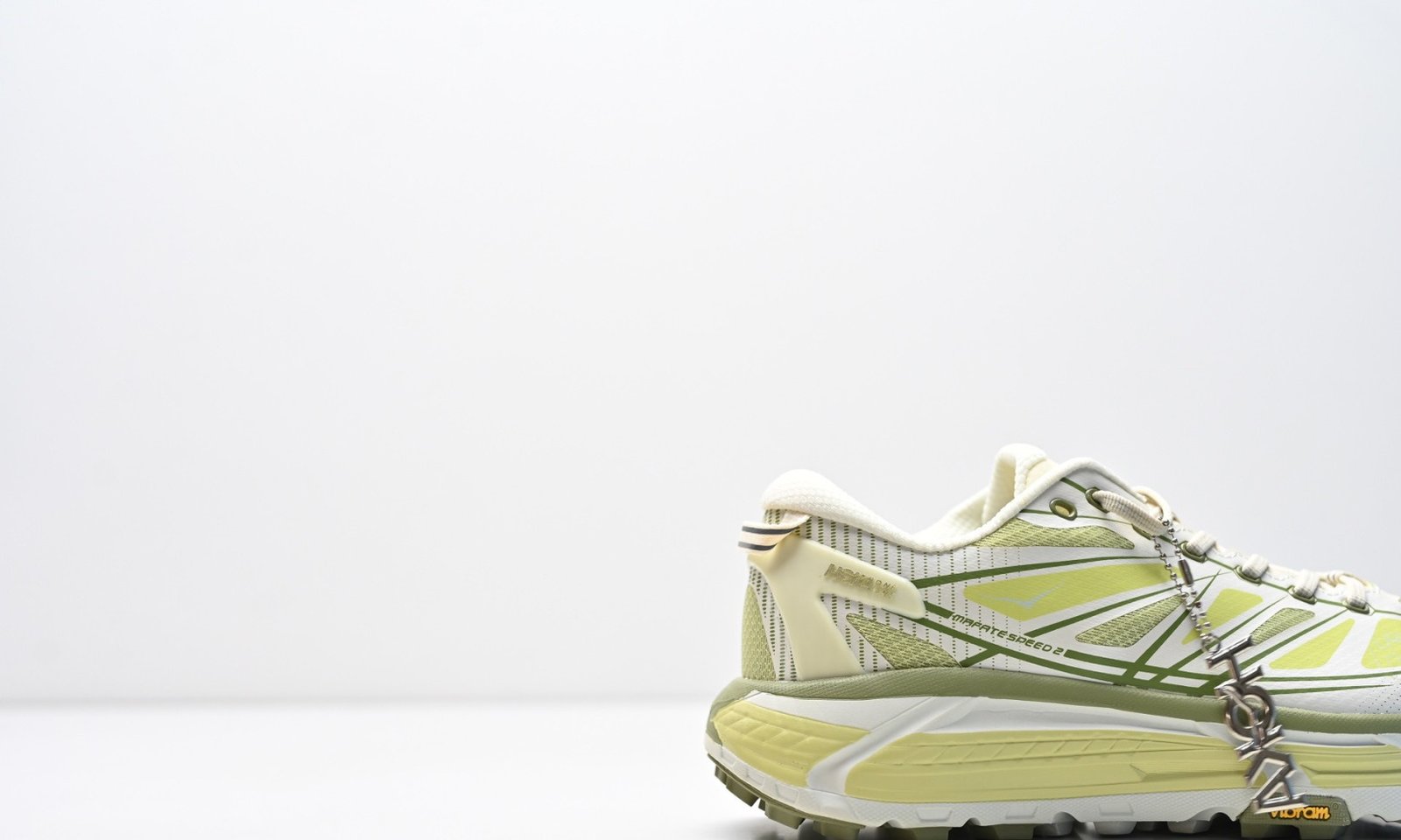 HOKA - vue 2