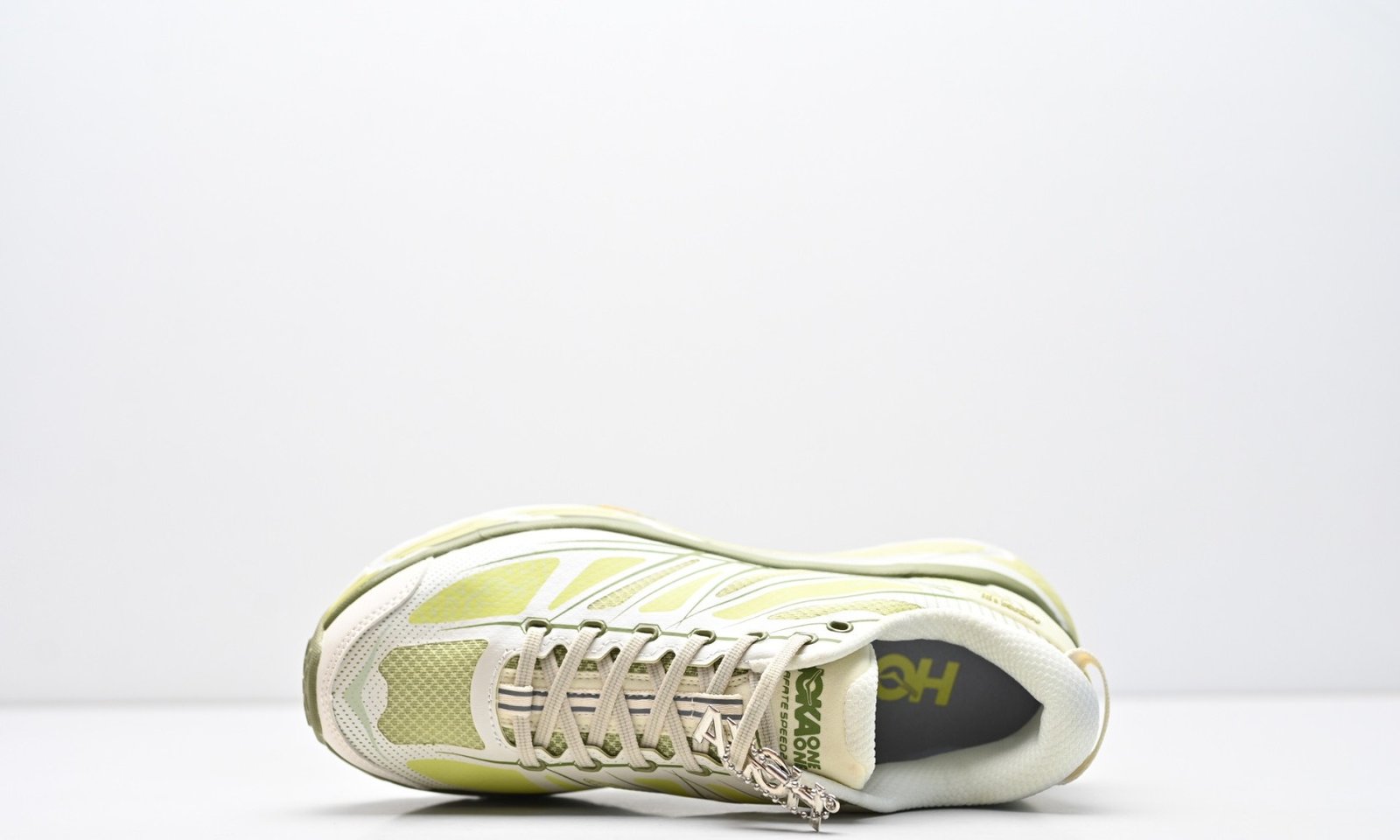 HOKA - vue 4