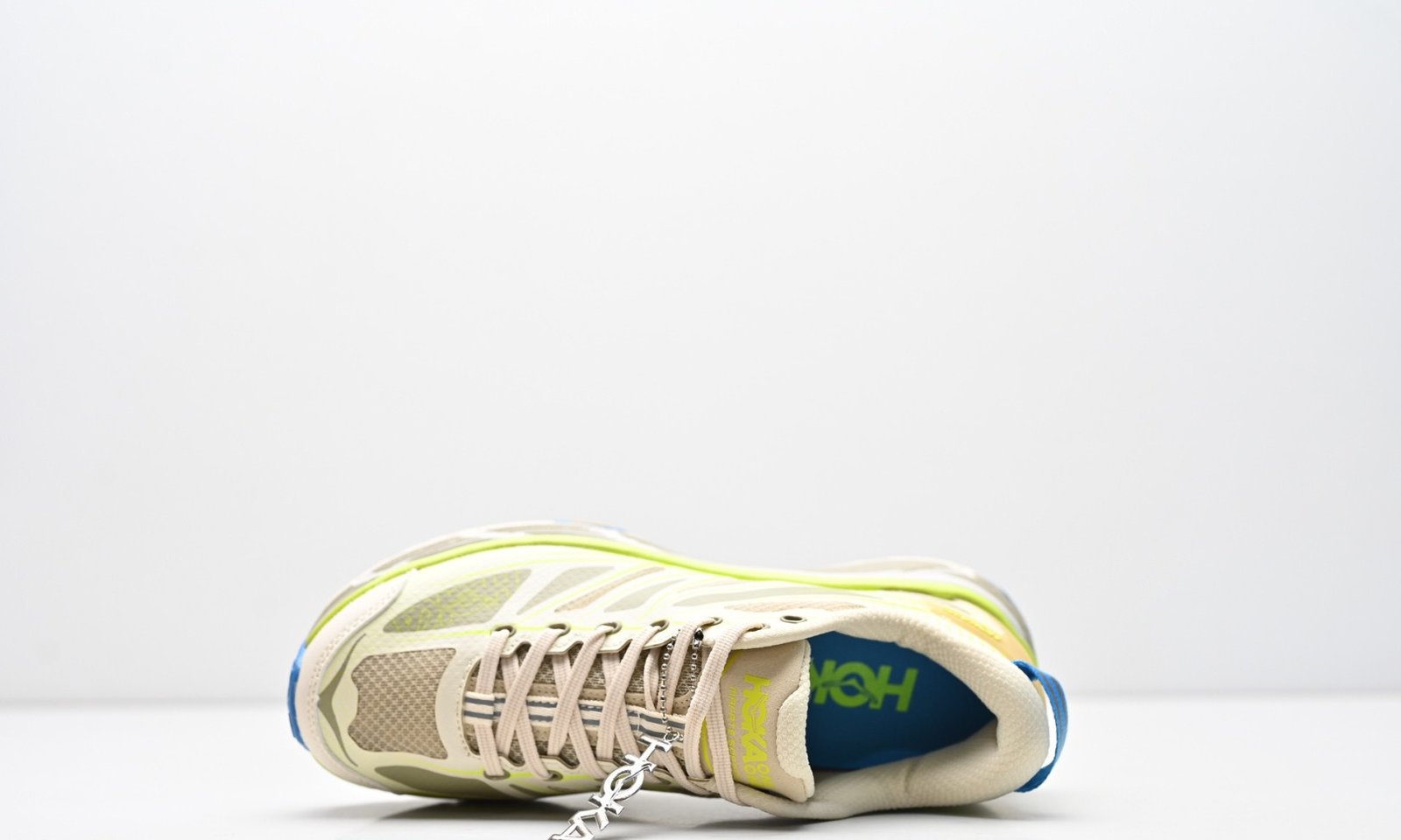 HOKA - vue 4