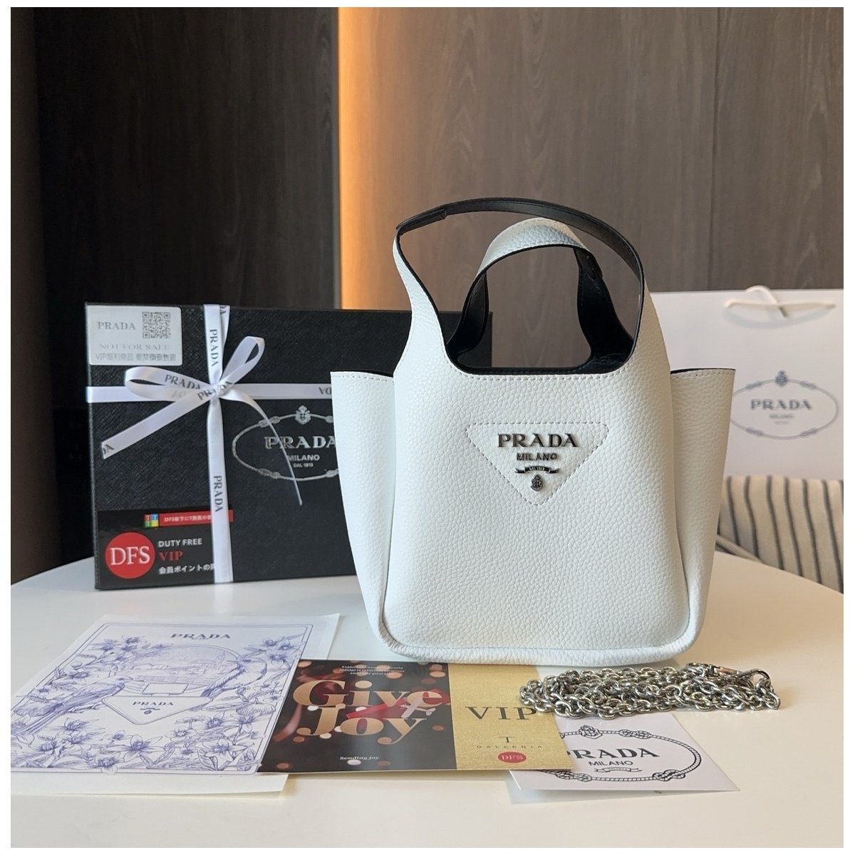 Prada Mini Tote Triangle Logo – Blanc