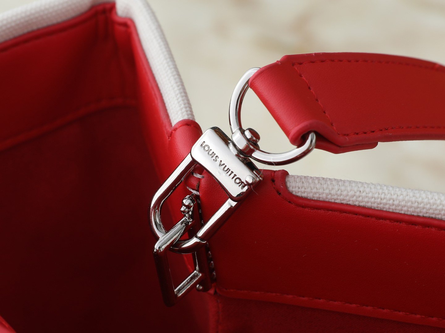 Louis Vuitton Mini Shopper Tote 26 cm Blanc Rouge