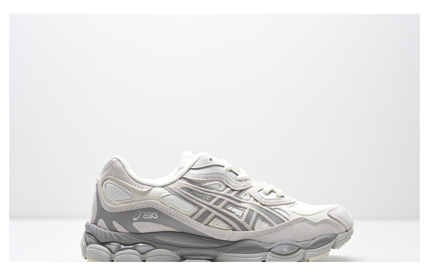 ASICS GEL-NYC – Gris clair / Argent