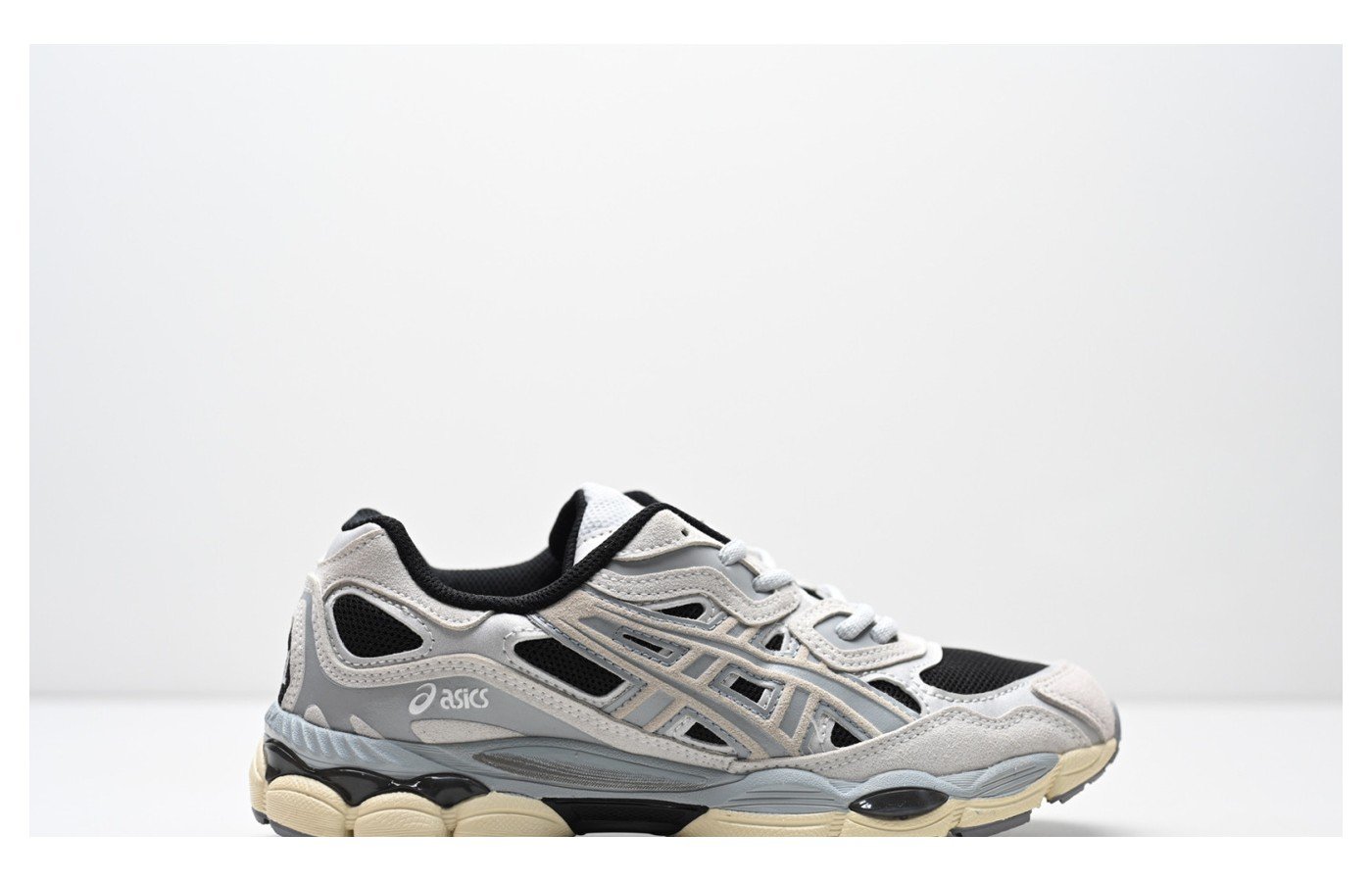 ASICS GEL-NYC – Argent / Crème / Noir / Beige