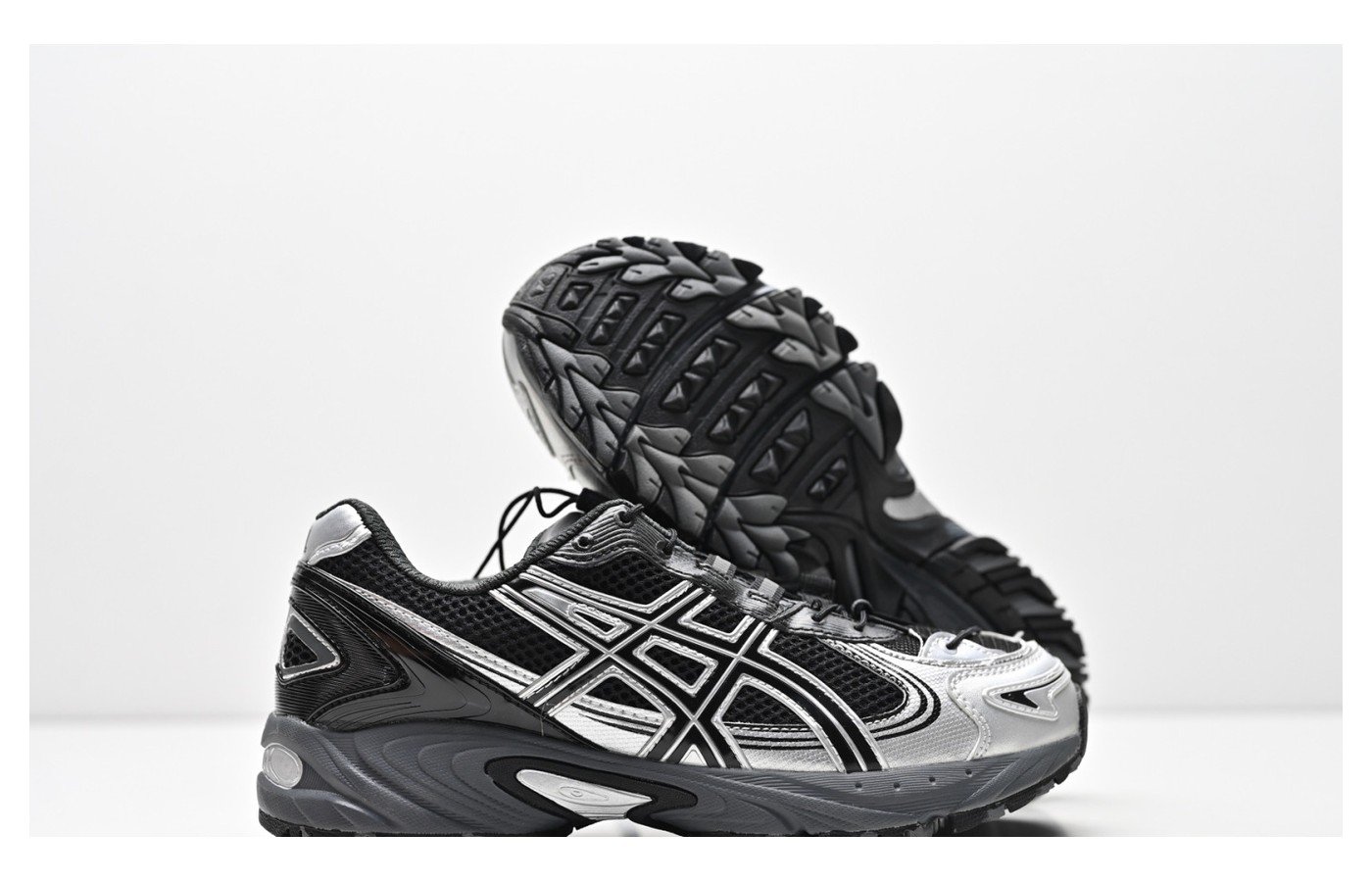 ASICS GEL-Kahana TR V4 – Noir / Gris / Argent