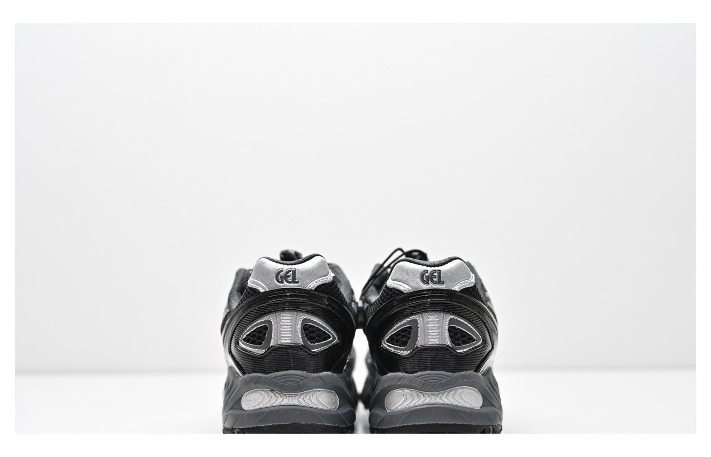 ASICS GEL-Kahana TR V4 – Noir / Gris / Argent
