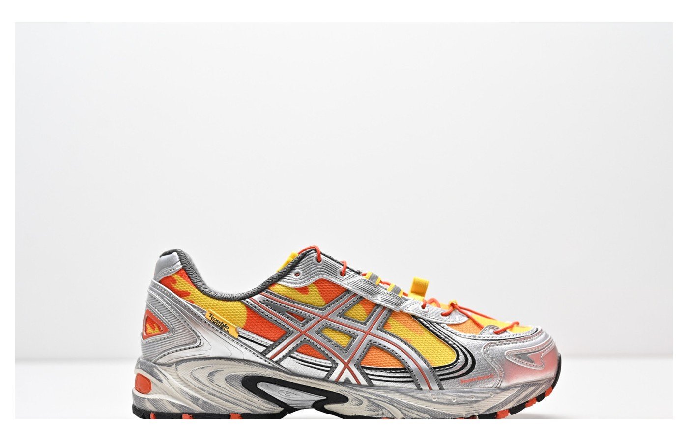 ASICS GEL-Kahana TR V4 – Argent / Orange / Gris