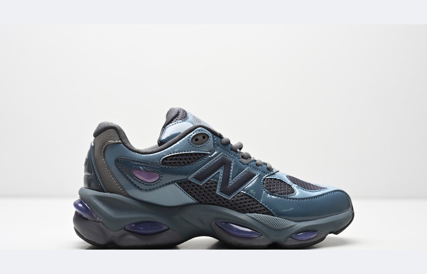 New Balance 9060 – Bleu marine / Bleu