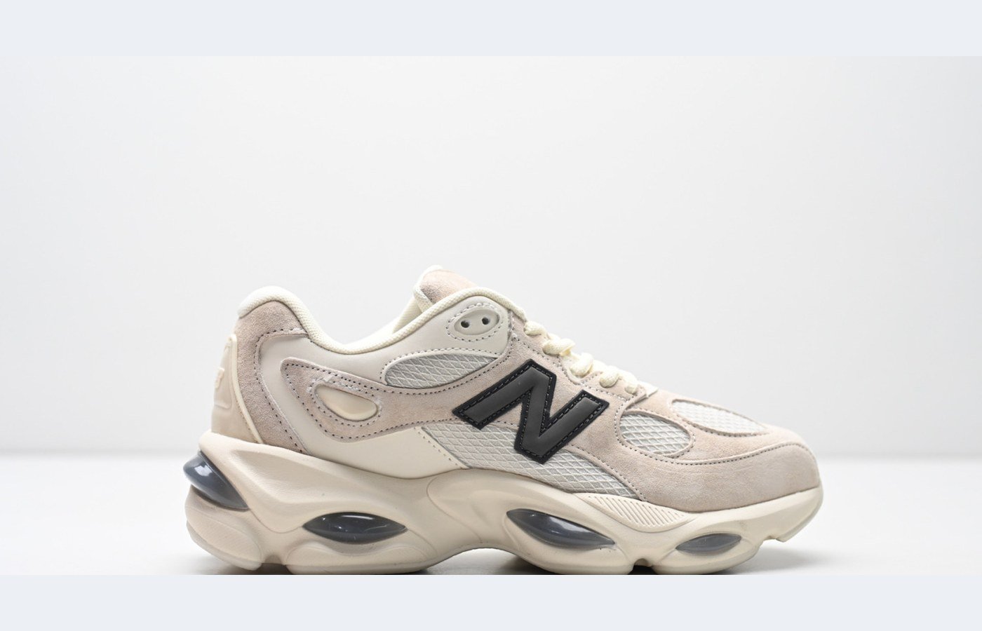 New Balance 9060 – Gris clair / Gris