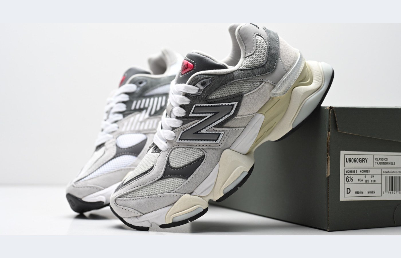 New Balance 9060 – Gris / Gris clair