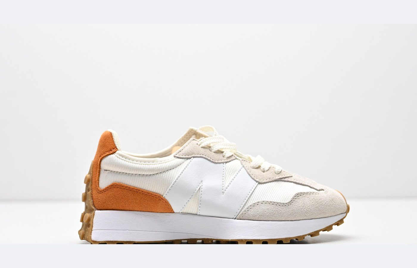 New Balance 327 – Gris clair / Orange