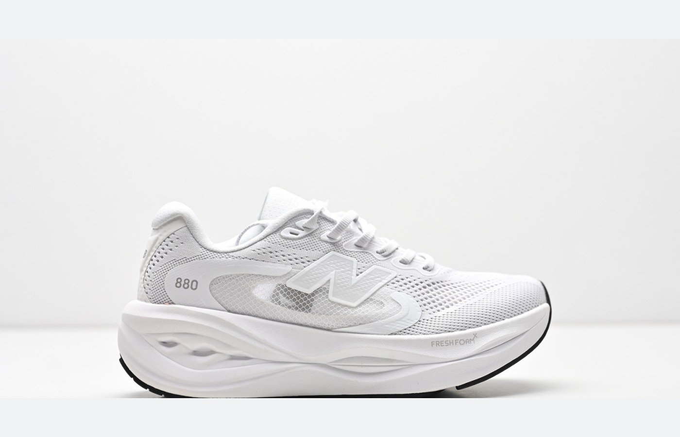 New Balance Fresh Foam X 880v15 – Gris clair / Gris