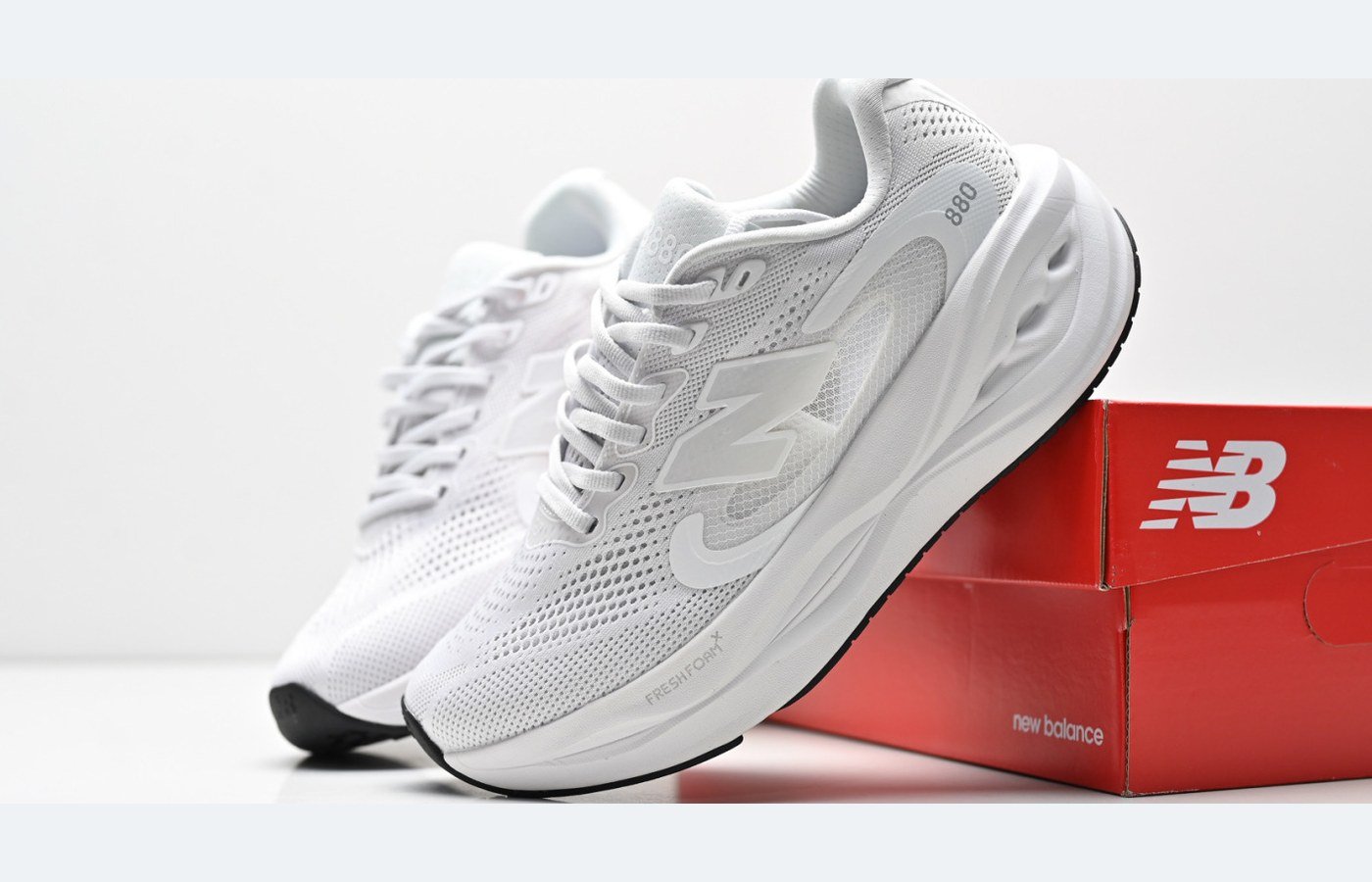 New Balance Fresh Foam X 880v15 – Gris clair / Gris
