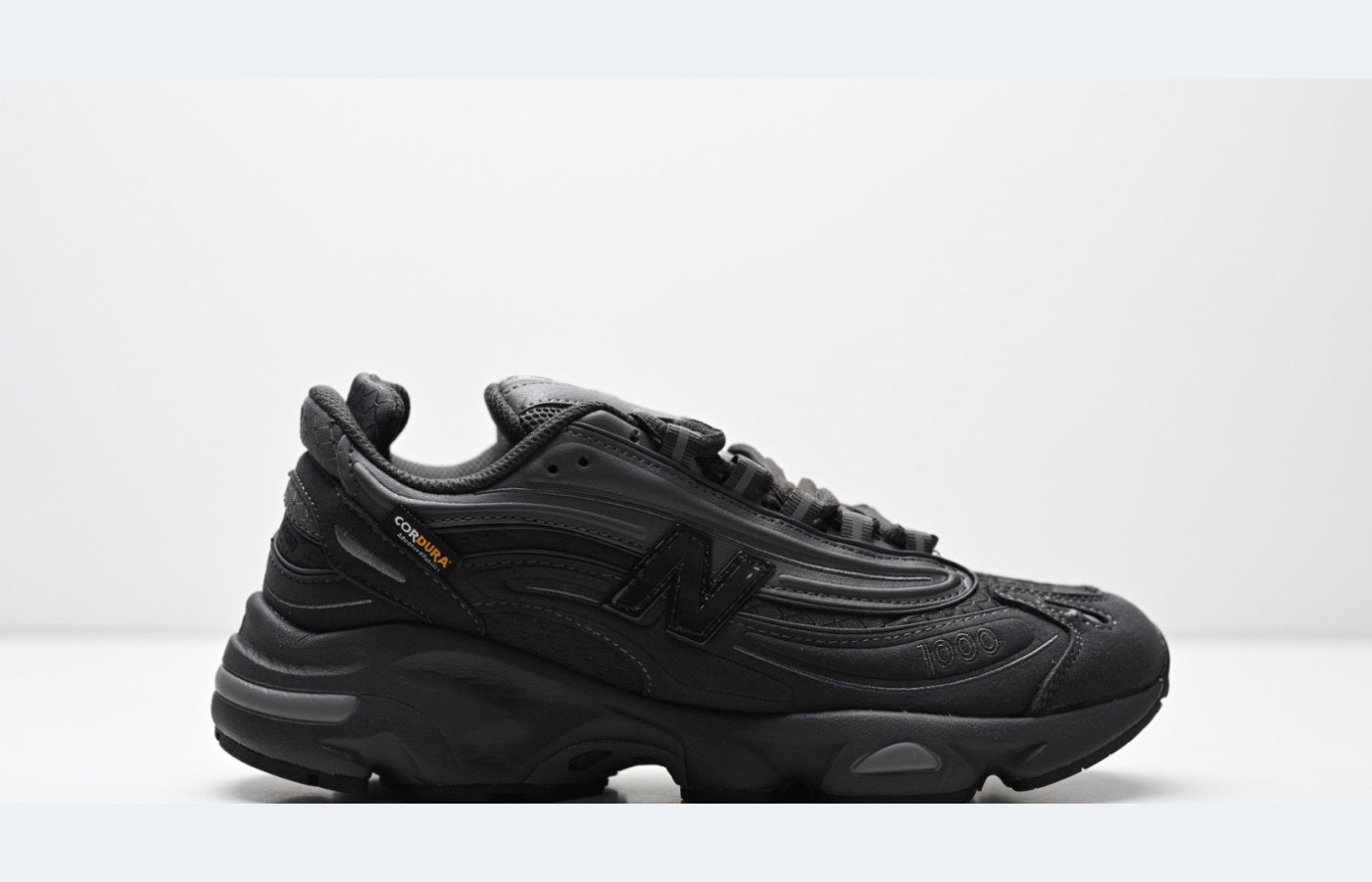 New Balance 1000 – Noir / Gris foncé – Variante 3