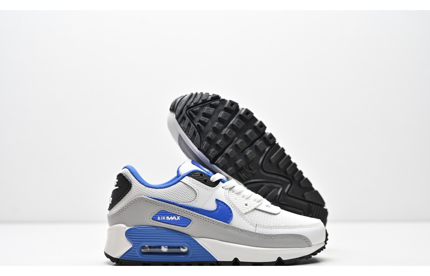 Nike Air Max 90 – Blanc Gris et Bleu Royal