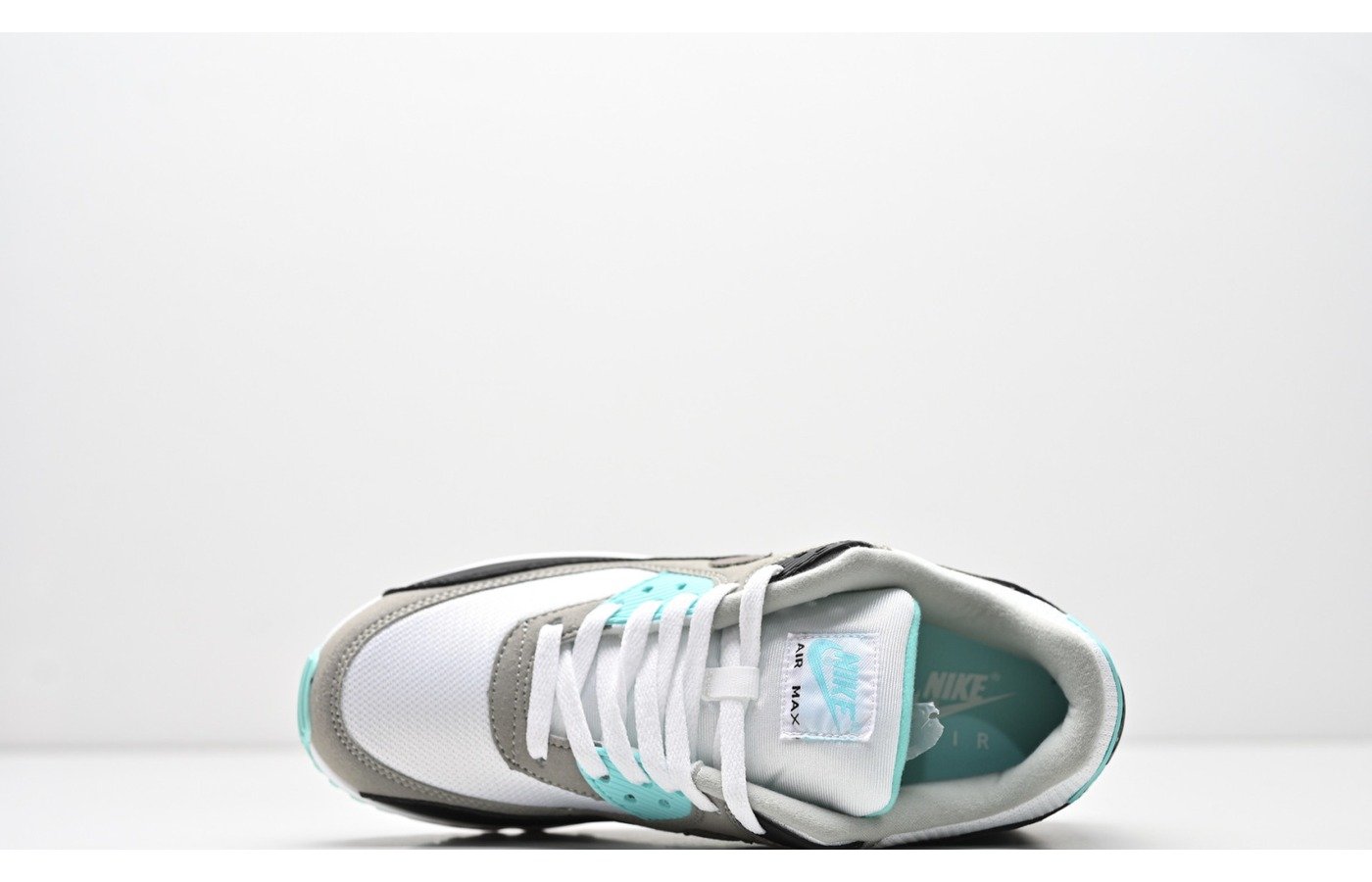 Nike Air Max 90 – Blanc Gris Noir et Turquoise