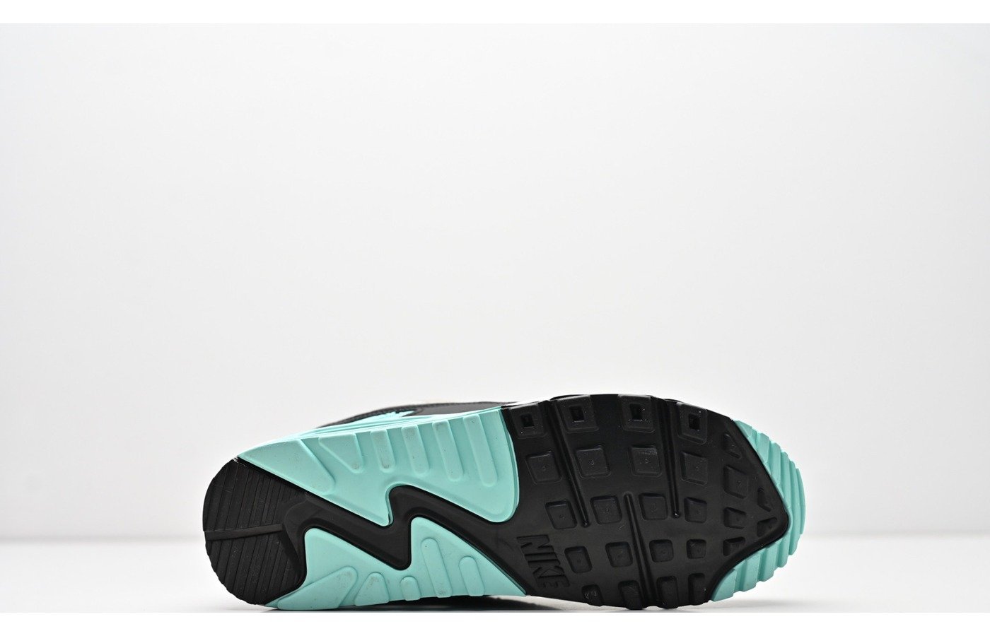 Nike Air Max 90 – Blanc Gris Noir et Turquoise