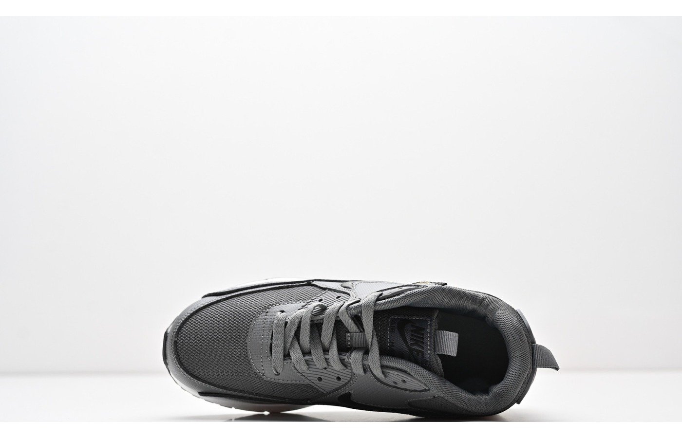 Nike Air Max 90 – Gris Anthracite Noir et Blanc