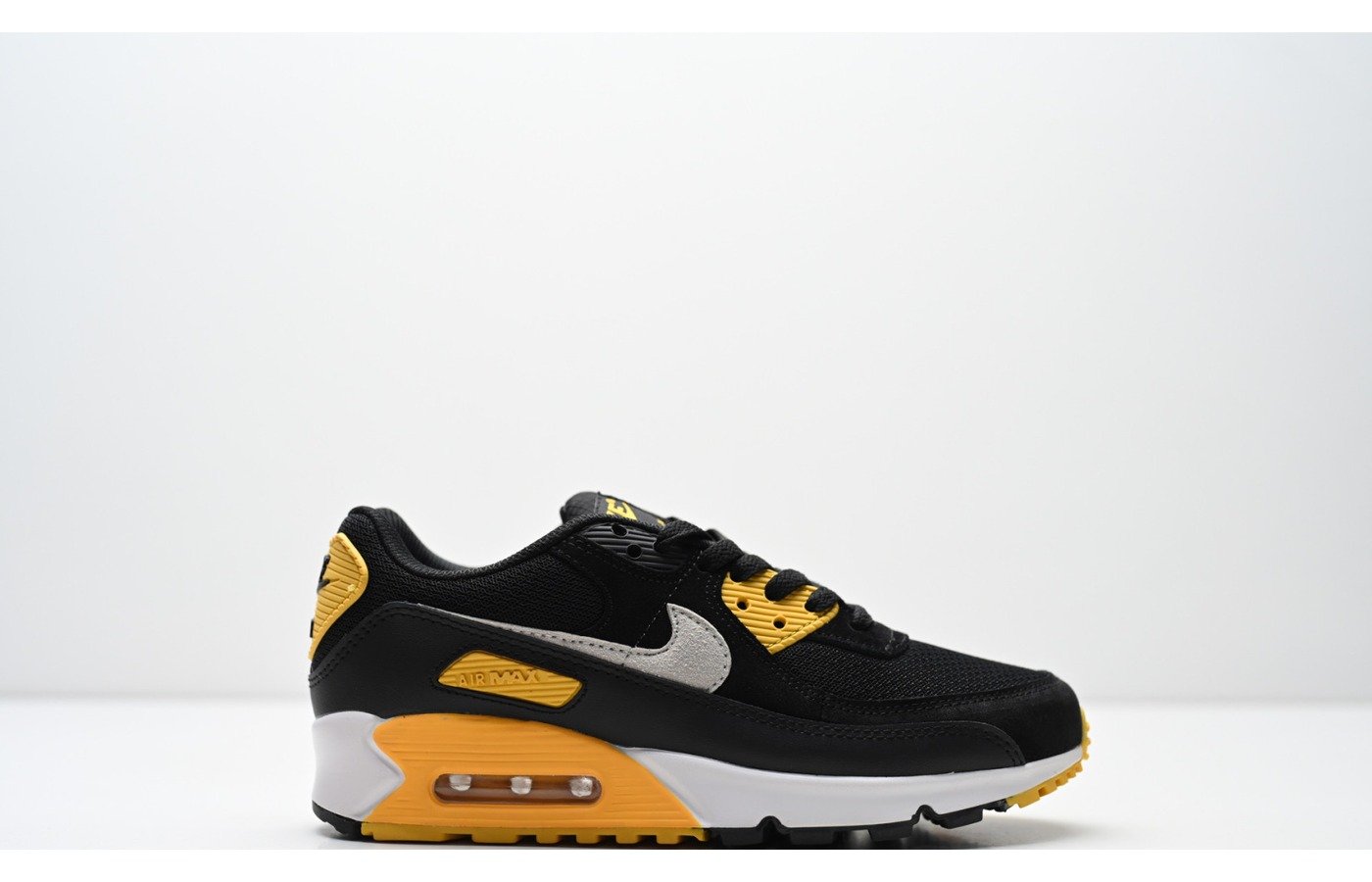 Nike Air Max 90 – Noir et Jaune